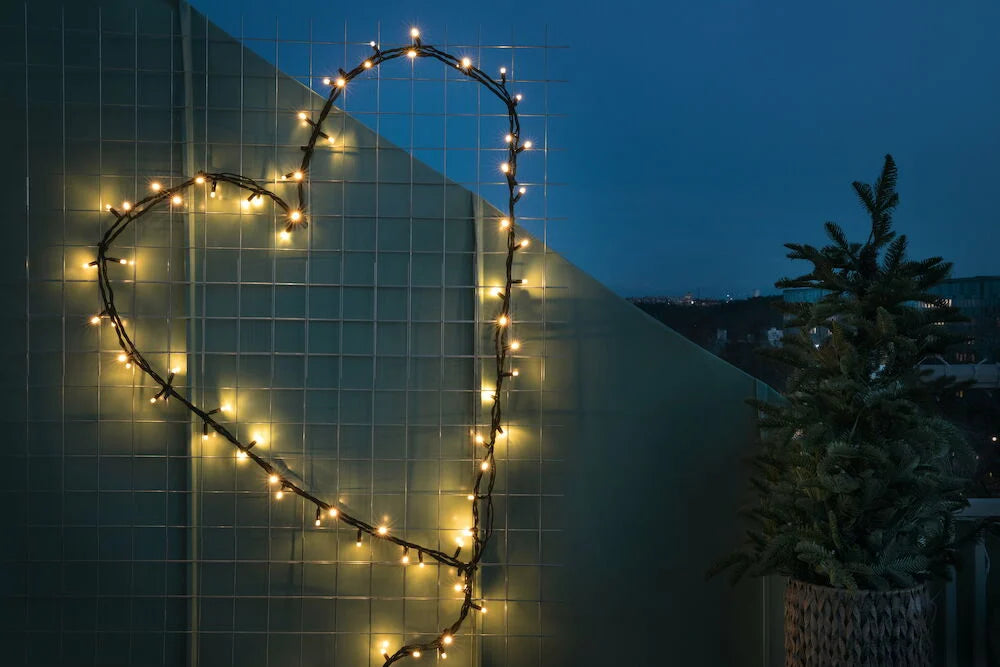 Ljusslinga Outdoor LED Light System 9 m, 90 LED Varmvit