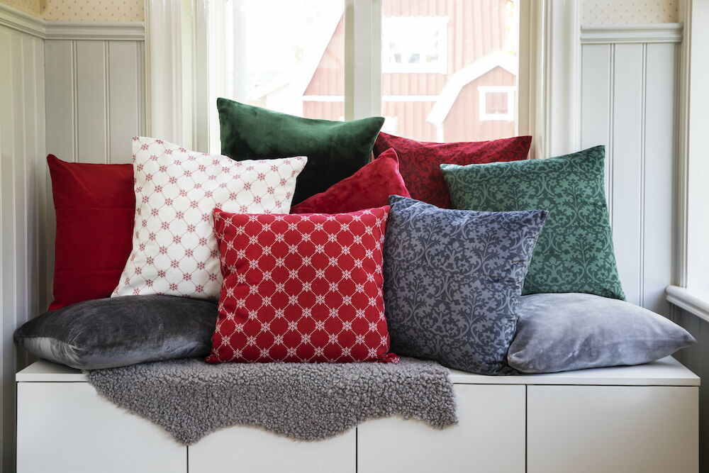 Kuddfodral Fia Röd Polyester Passar 50x50 cm
