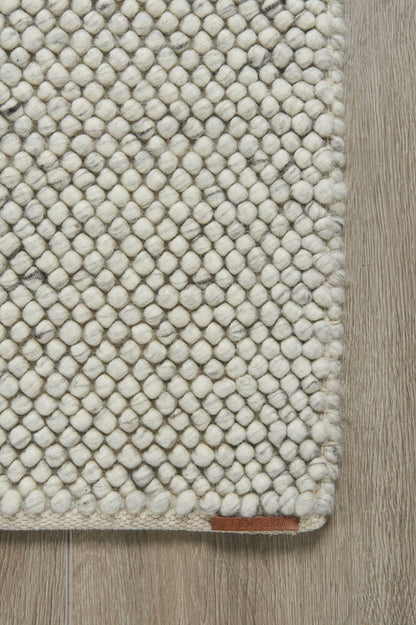 Matta i ullblandning Elsaform Annie 160x230 cm Ljusgrå 65% ull / 35% polyester