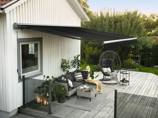 Terrassmarkis med motor 445x300 cm Svart